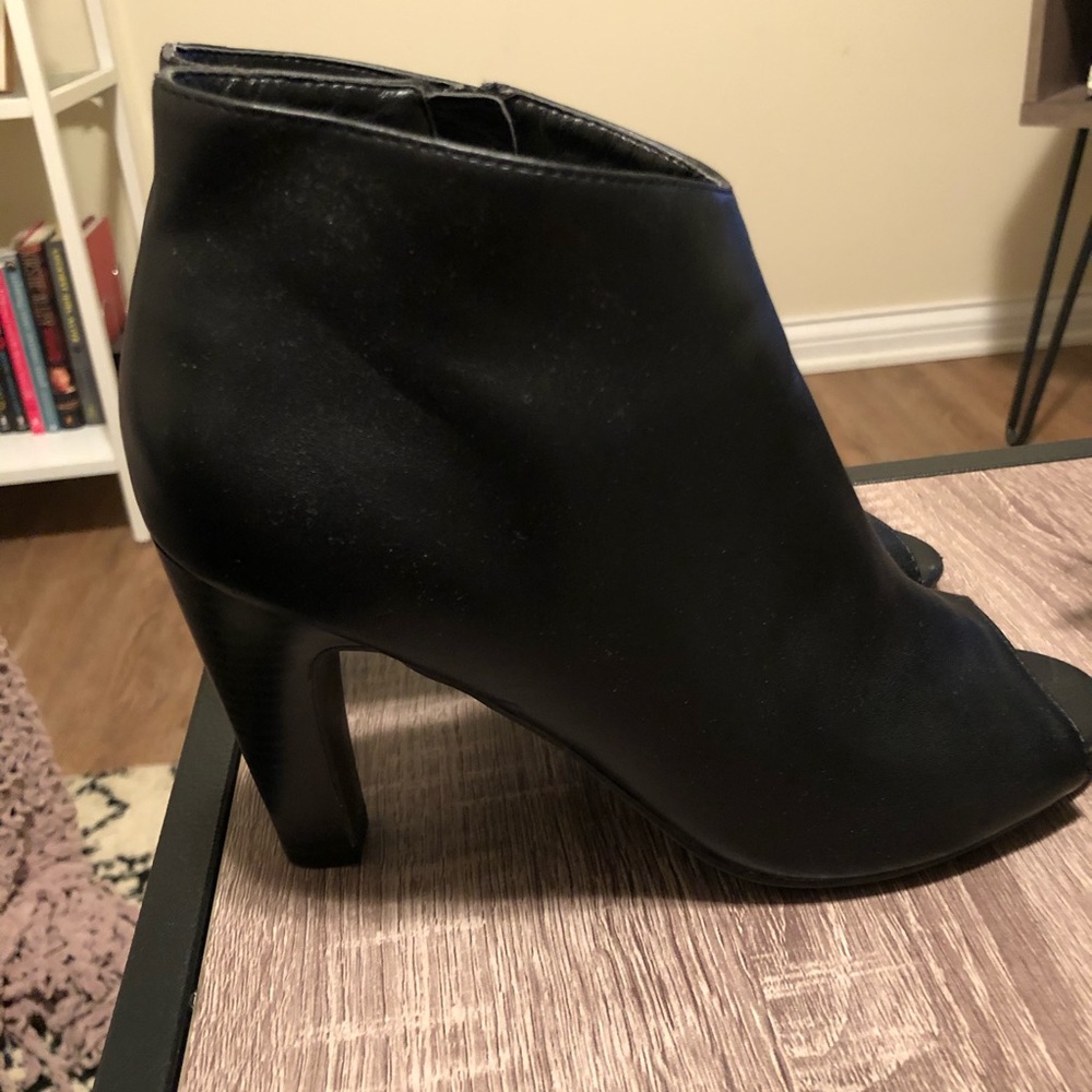 Express peep toe booties